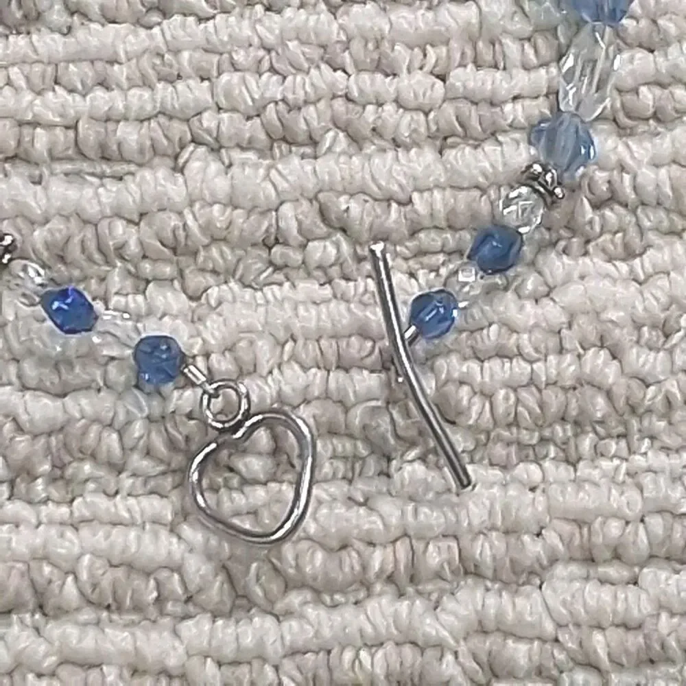 Blue Clear Beaded Bracelet Silver Tone Heart Toggle Clasp Beaded Strand Jewelry